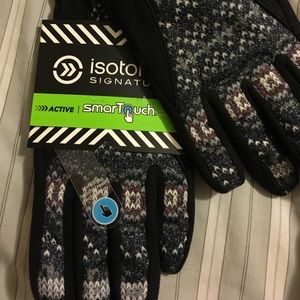 NIP Women’s Isotoner gloves w/smartouch technology